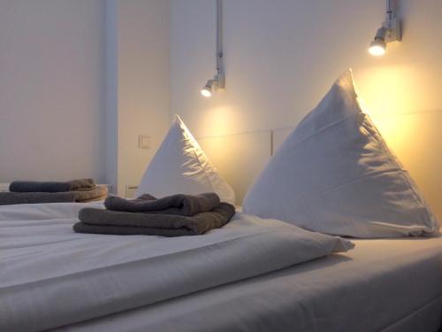 BNB near Brandenburg Gate - Rooms & Apartments - image 14
