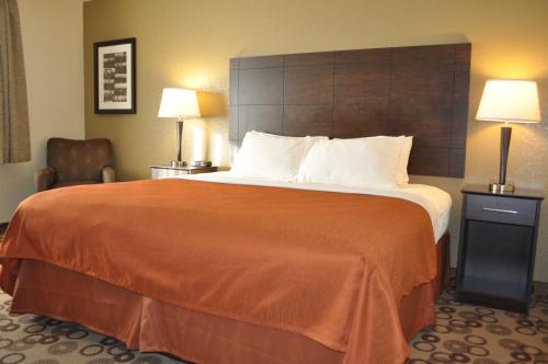 AmericInn by Wyndham Cedar Falls