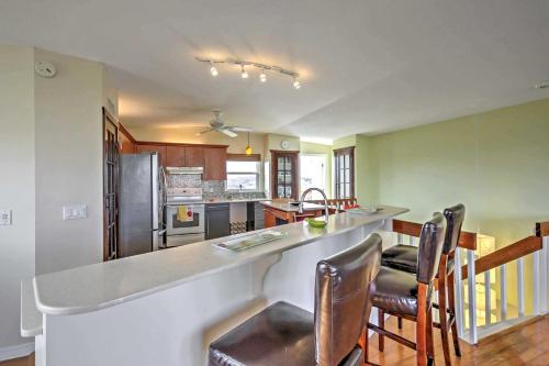 Bright St Augustine Home - Walk to Crescent Beach - image 5