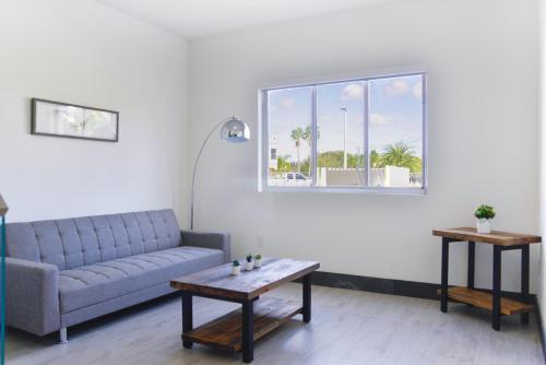 Amazing Townhouse 6 Miles From the Beach - NTH2