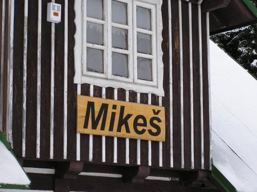 Sisäänkäynti, Penzion Mikes in Pec pod Sněžkou