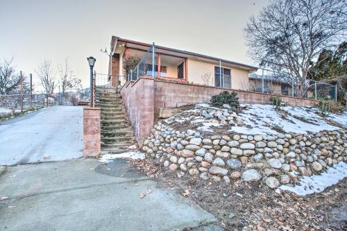 Scenic Kernville Home - Walk to Downtown and River! - image 6