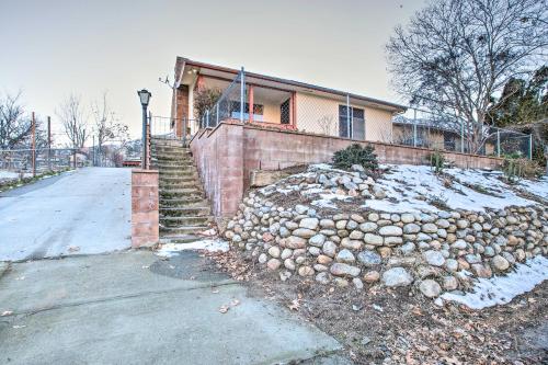 Scenic Kernville Home - Walk to Downtown and River! in Kernville (CA)