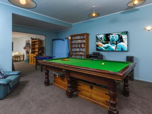 Beachside Holiday - Castor Bay Holiday Apartment, Auckland (foto 9)