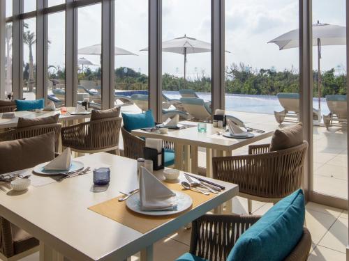 Restaurant, Miyakojima Kurima Resort Seawood Hotel in Kurima Island