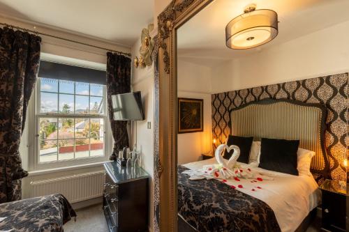 Holly Lodge Guest House - image 14