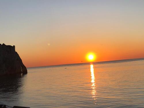 Le Noroit vue sur mer in Etretat