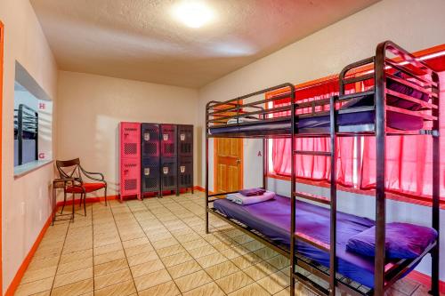 Sin City Hostel - image 6