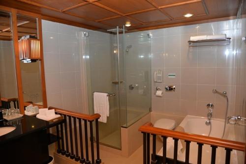 Rama Gardens Hotel Bangkok - SHA Plus Certified