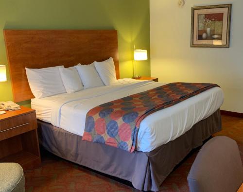 Baymont by Wyndham Cave City in Cave City, USA