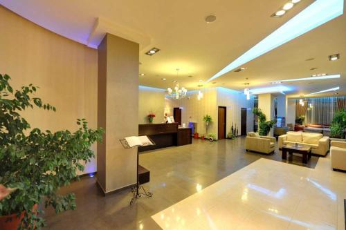 로비, Ioannou Resort in 프톨레마이다