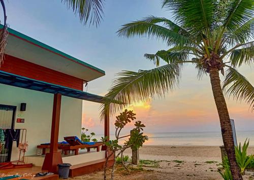 Golden Bay Cottage in Klong Dao Beach