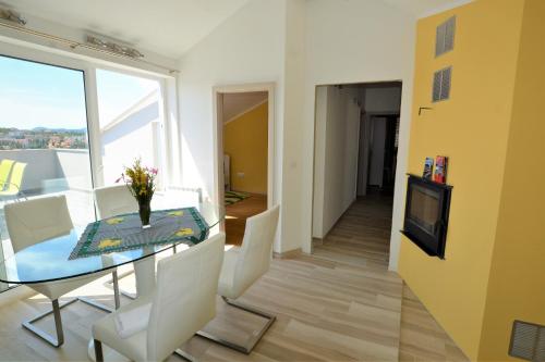 Villa Rosa - image 12