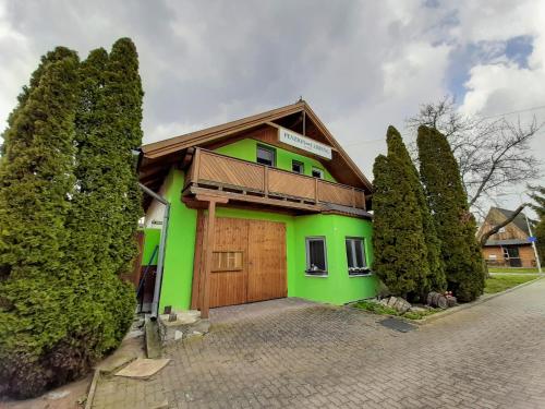 Penzion A Chatovy Camp Havraniky U Np Podyji - Znojmo