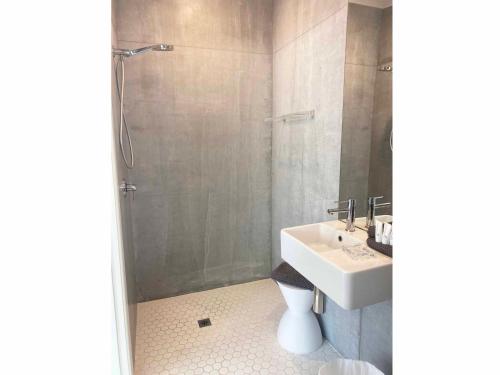 Byron Springs Room Type - Queen Room with Private External Bathroom