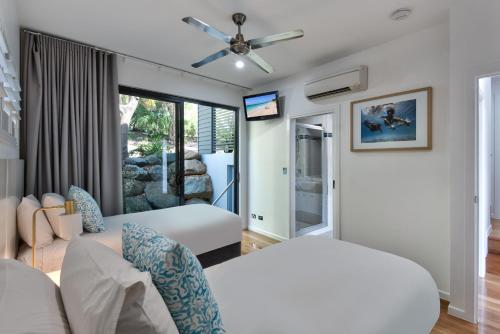 2 bedrooms, 4 beds