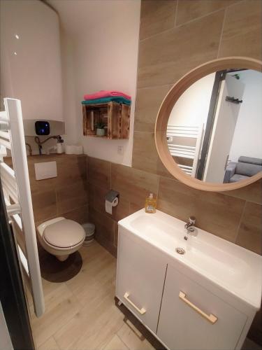 Calme en centre ville, appartement 50m de la Place Carnot 3