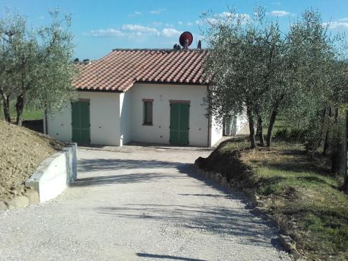 Idyllic Cottage in Cortona with Swimming Pool - image 8
