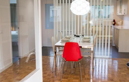 Food and beverages, Happy People Maragall in Nou Barris