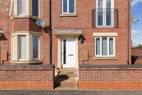 5 bed house with free parking in quiet location, Wolverhampton (fotografie 4)