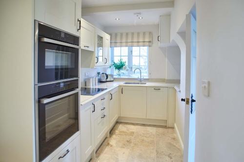 Tithe Cottage - image 7