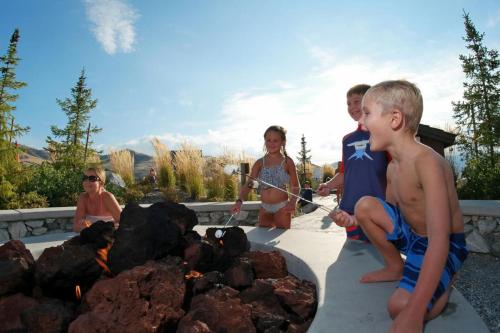 Smokey-Bauer’s Lakehouse #33 - image 5