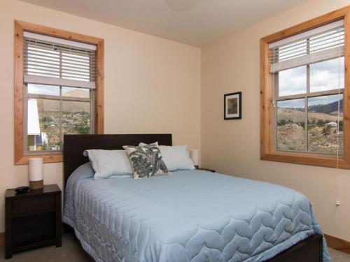Chinook & Carriage House #2 - image 2