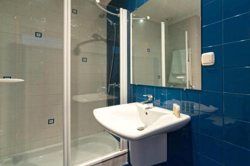 Bafureira Cascais Apartment; Condomínio privado com piscina - image 2