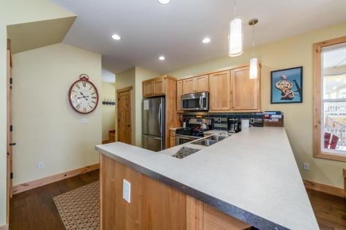 Cabernet Cottage & Carriage House #8CH - main image