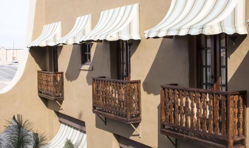 251186412 Hotel El Capitan