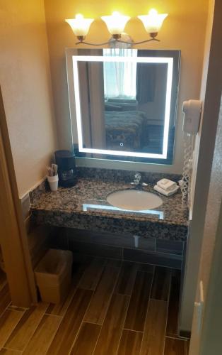 Rochester Inn – Rochester, MN