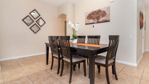 Beautiful Windsor Palms 4 Bed Villa with Pool Spa villa - image 3