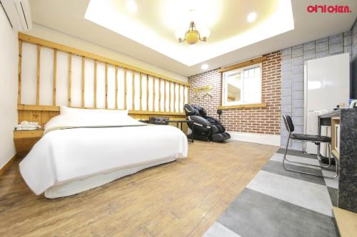 Cheonan Business Hotel - Cheonan