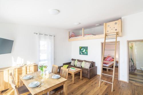 Alpen-Hostel - Apartment Morgen- und Abendsonne mit Motorradvermietung 12.5km von Aichstetten entfernt