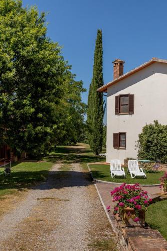 Poggiovalle Tenuta Italiana