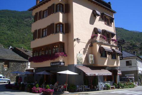 Hostal Montaña chambre d'hôte Aydí