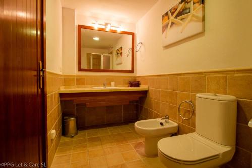 (SLE001) 3 Bedroom Golf Apartment - image 10