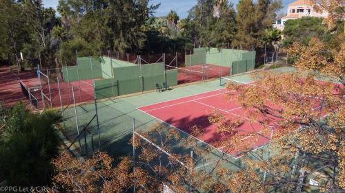 (SLE001) 3 Bedroom Golf Apartment - image 5