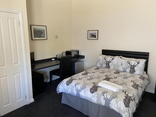 Ivy Cottage-Serviced accommodation