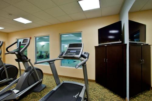 Holiday Inn Express Hotel & Suites Raleigh Sw - At Nc State image 38