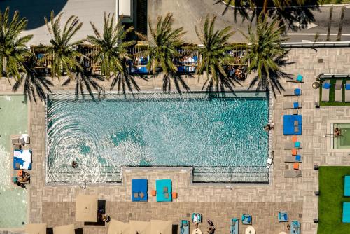 23rd Floor New Premium One Bedroom Condo Beach Front at Hyde Resort ! - image 8