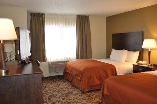 AmericInn by Wyndham Cedar Falls