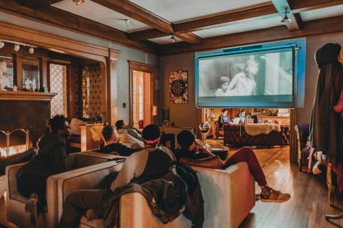 حانة/استراحة, Ember Hostel in Capitol Hill