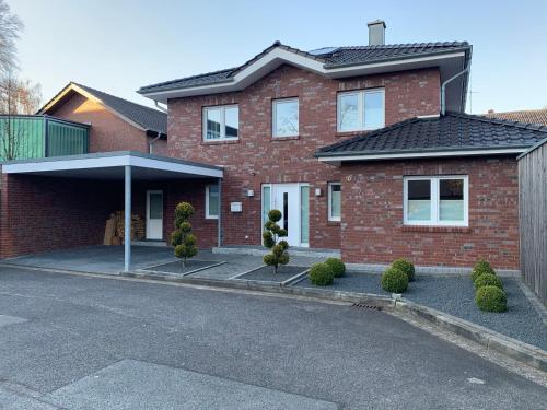 Stadtvilla Lingen zentrumsnah mit 3 Schlafzimmern, Terrasse & Parkplatz in Lingen Ems, Deutschland