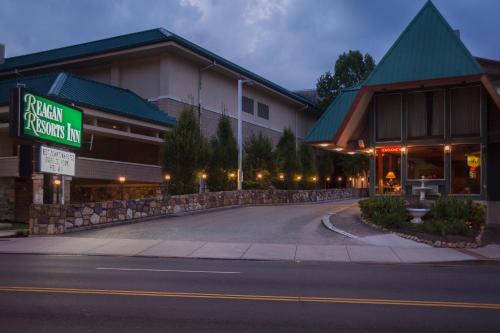 Reagan Resorts Inn - image 11