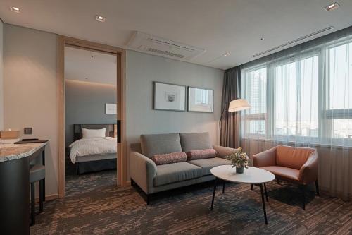 Familie Suite with Free Minibar - West Tower