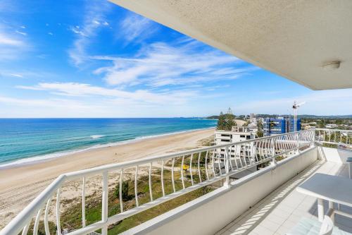 19th Avenue On The Beach Apartments in Palm plaža