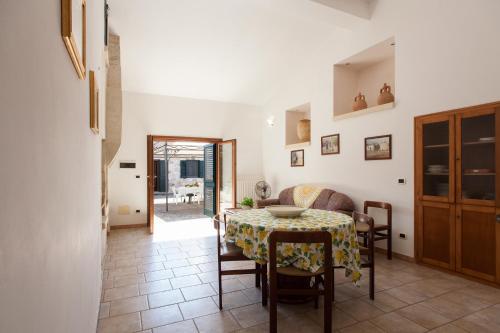 Tipica casa salentina con piscina ed internet m541 - image 6