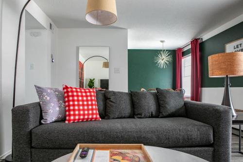 WanderJaunt - Zilker Apartments - image 7