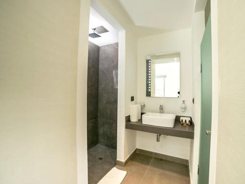 Modern 2 Br apartment for 6 sleeps At Aldea Zama